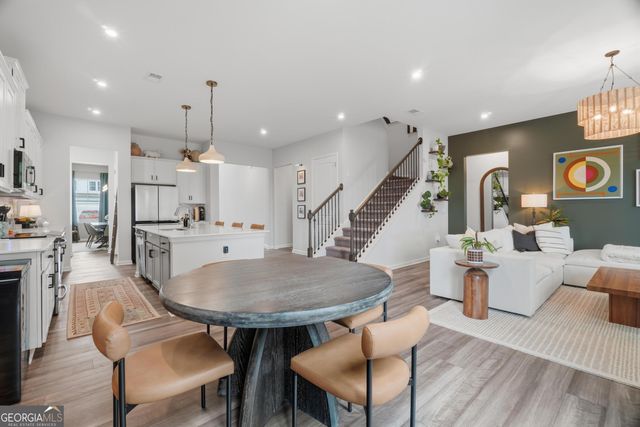 101 Kingsley Way SE, Acworth, GA 30102