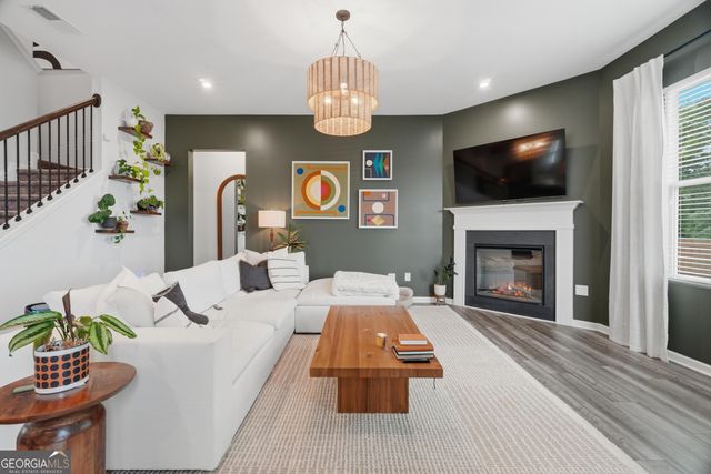 101 Kingsley Way SE, Acworth, GA 30102