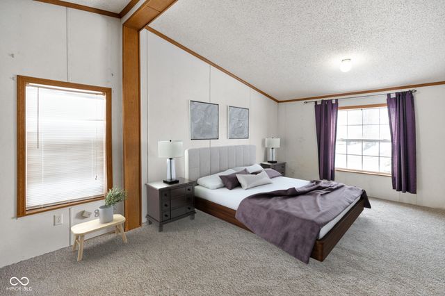 4697 W Ridge Drive, Columbus, IN 47203