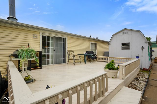 4697 W Ridge Drive, Columbus, IN 47203