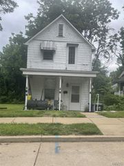 7443 Hoover Avenue, Richmond Heights, MO 63117