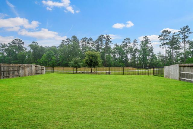 23540 Red Juniper Lane, New Caney, TX 77357