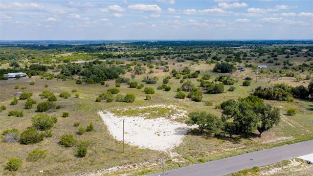 127 Gilmore Court, Lipan, TX 76462