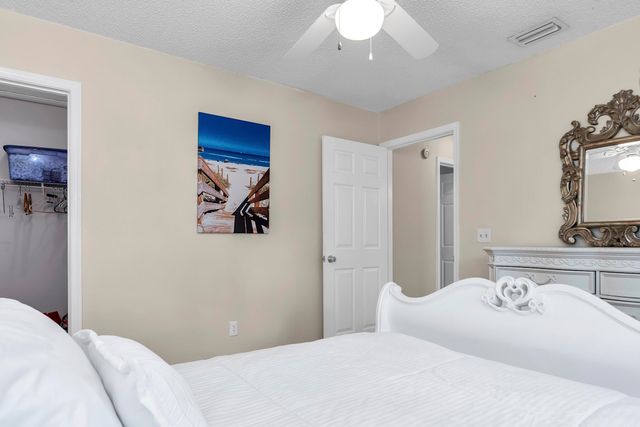 355 S 86th Ter S S, West Palm Beach, FL 33411