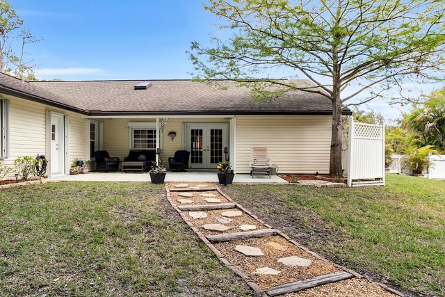 355 S 86th Ter S S, West Palm Beach, FL 33411