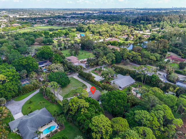 355 S 86th Ter S S, West Palm Beach, FL 33411