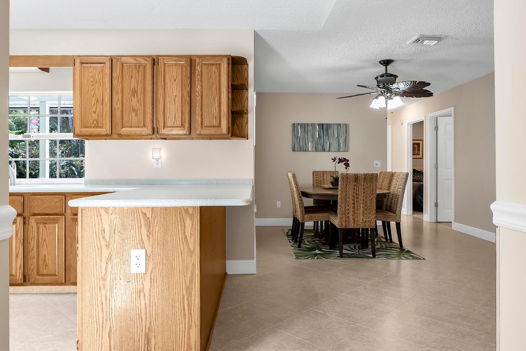 Image 17 of property listing at 355 86th Terrace S, West Palm Beach, FL 33411