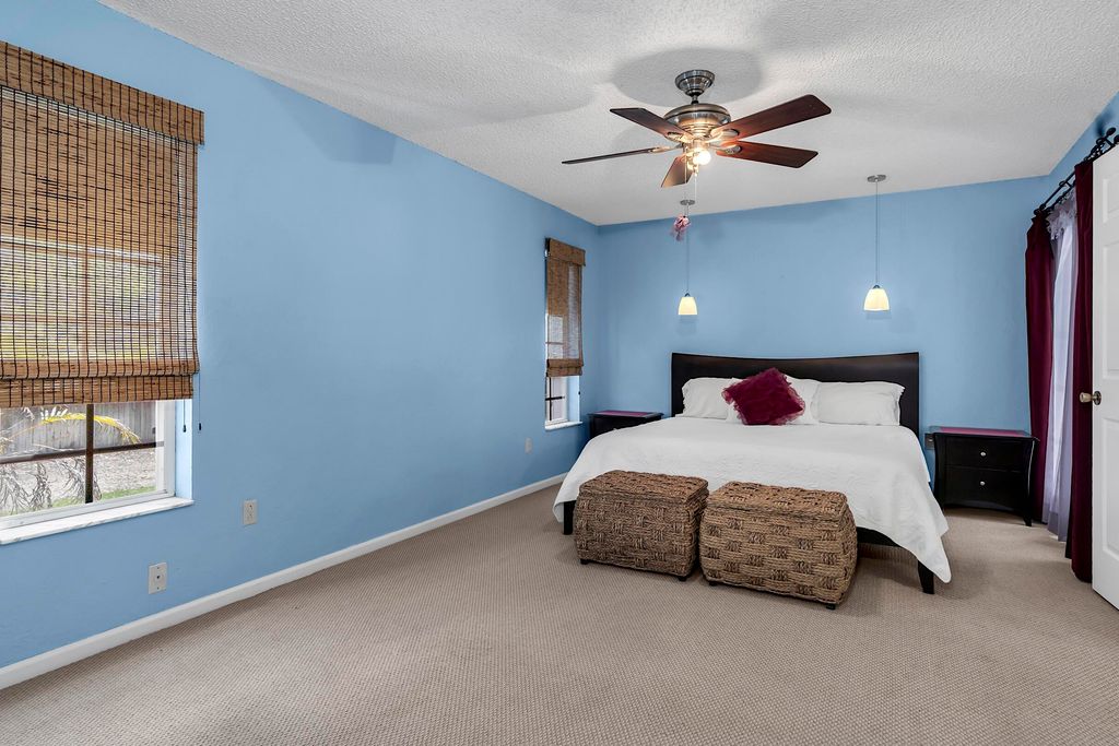 Image 21 of property listing at 355 86th Terrace S, West Palm Beach, FL 33411