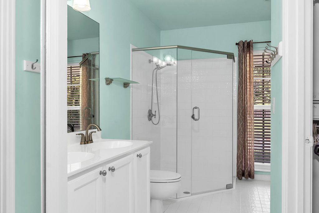 Image 25 of property listing at 355 86th Terrace S, West Palm Beach, FL 33411