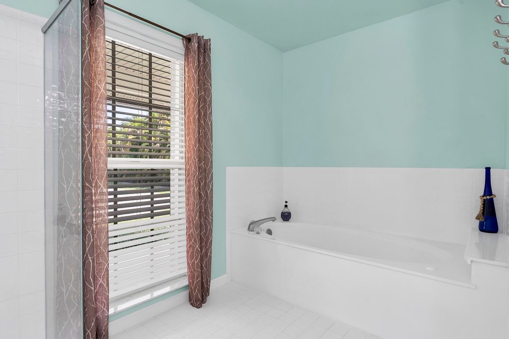 Image 26 of property listing at 355 86th Terrace S, West Palm Beach, FL 33411