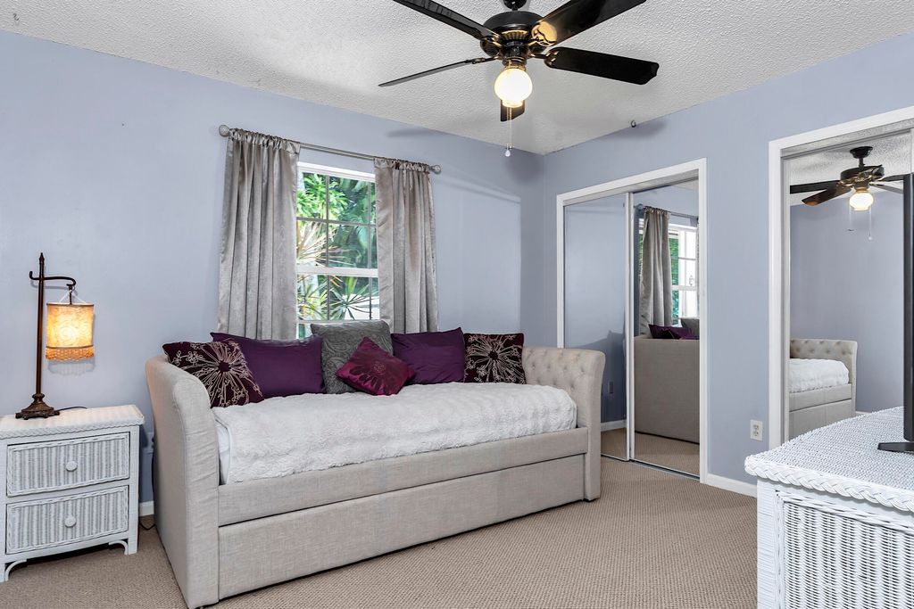 Image 28 of property listing at 355 86th Terrace S, West Palm Beach, FL 33411