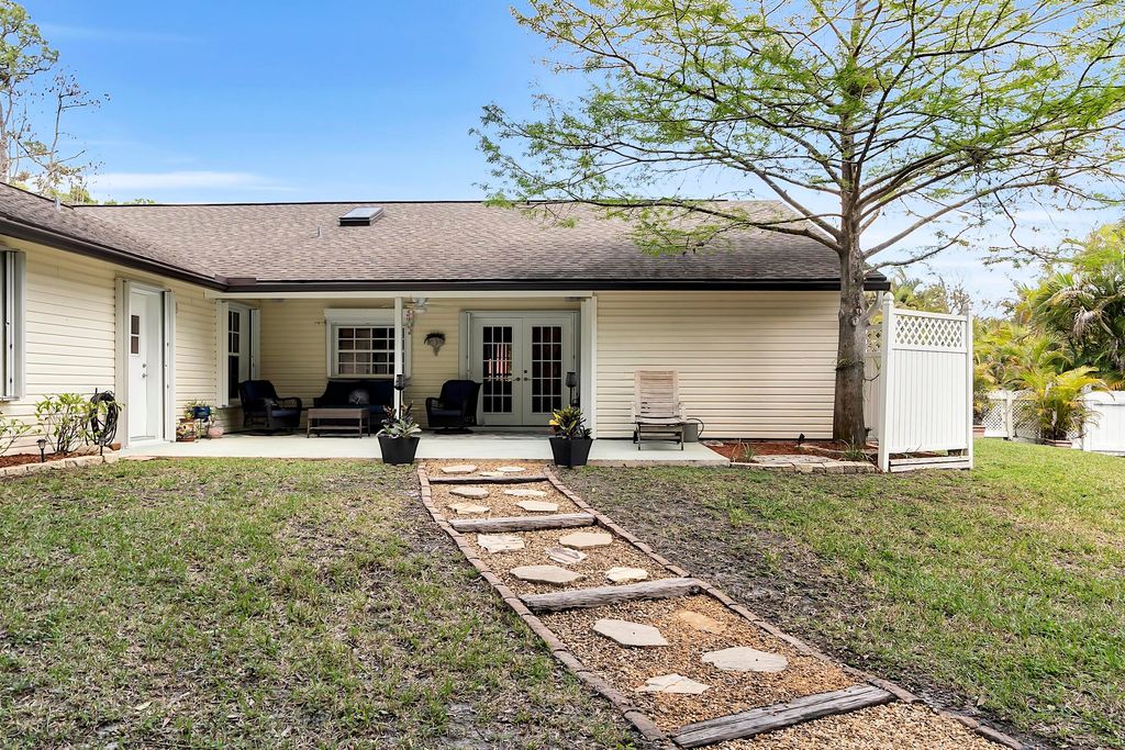 Image 45 of property listing at 355 86th Terrace S, West Palm Beach, FL 33411