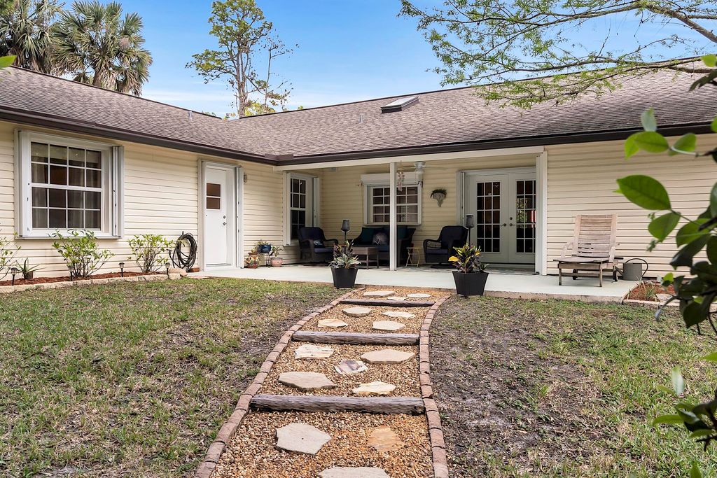 Image 46 of property listing at 355 86th Terrace S, West Palm Beach, FL 33411