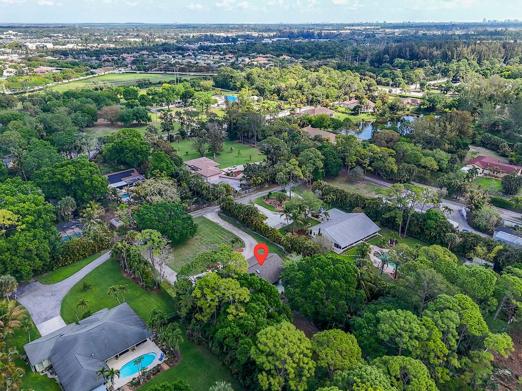 Image 49 of property listing at 355 86th Terrace S, West Palm Beach, FL 33411