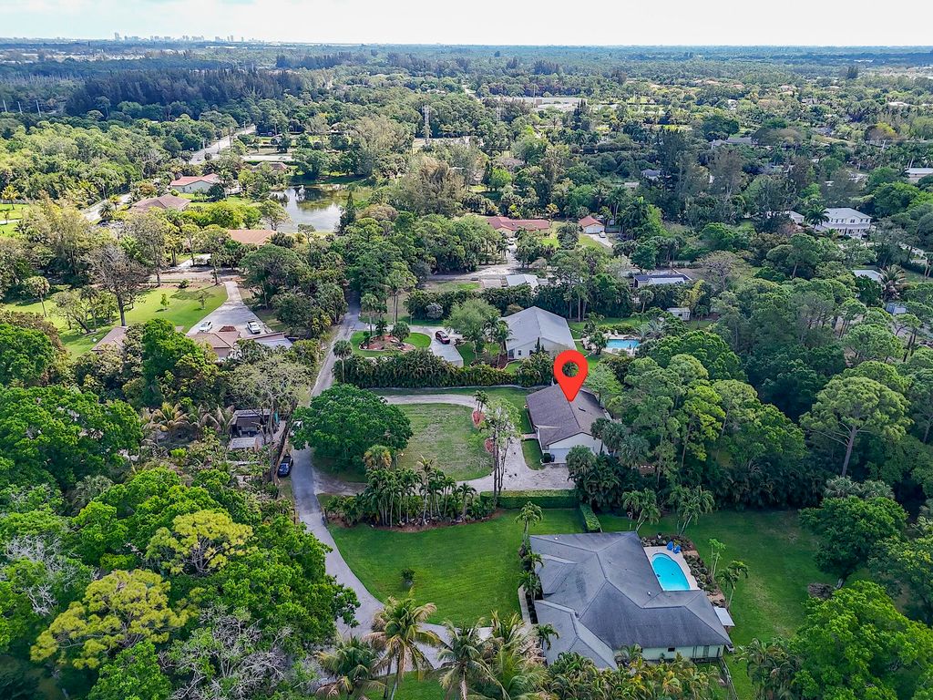 Image 50 of property listing at 355 86th Terrace S, West Palm Beach, FL 33411