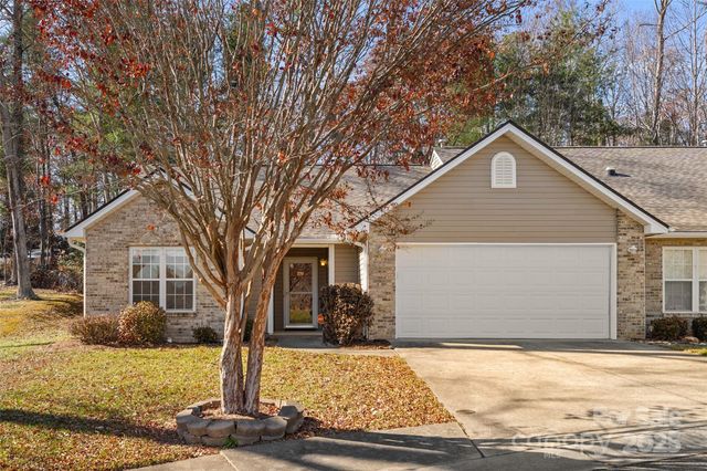 270 Farington Circle, Fletcher, NC 28732