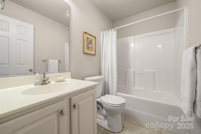 270 Farington Circle, Fletcher, NC 28732