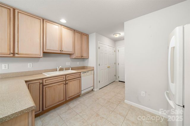 270 Farington Circle, Fletcher, NC 28732