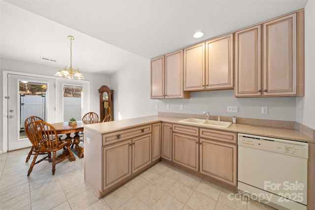 270 Farington Circle, Fletcher, NC 28732