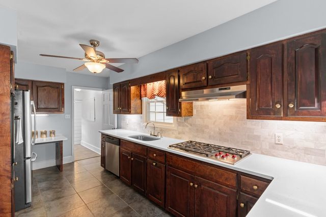 5632 Main St., Loris, SC 29569