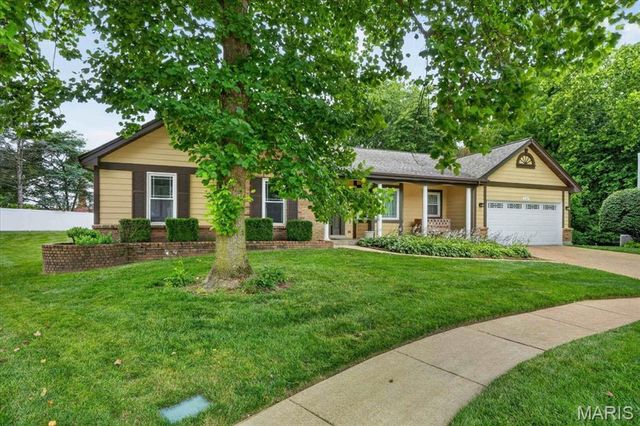 145 Rhinegarten Drive, Florissant, MO 63031