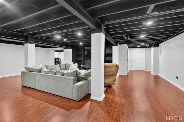 145 Rhinegarten Drive, Florissant, MO 63031