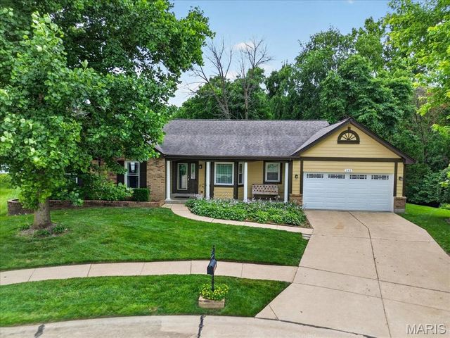 145 Rhinegarten Drive, Florissant, MO 63031