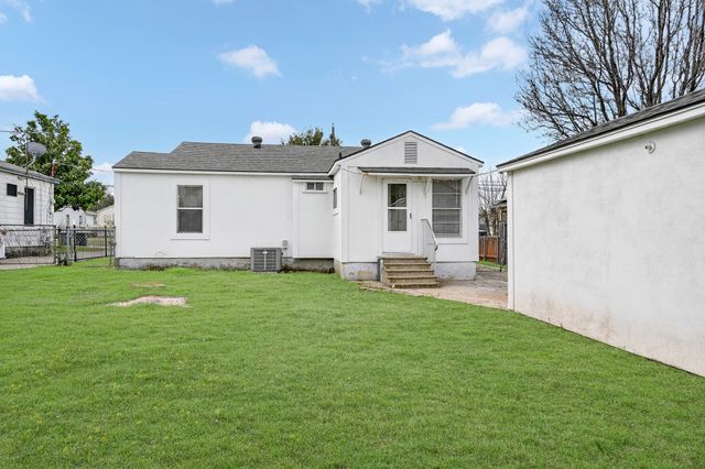 4123 Dawes Drive, Dallas, TX 75211