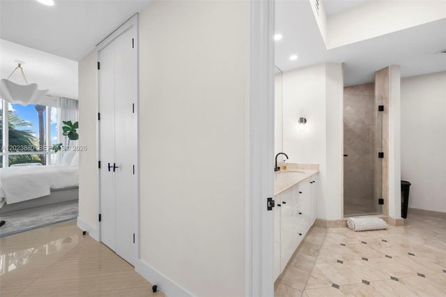 100 S Pointe Dr 509, Miami Beach, FL 33139