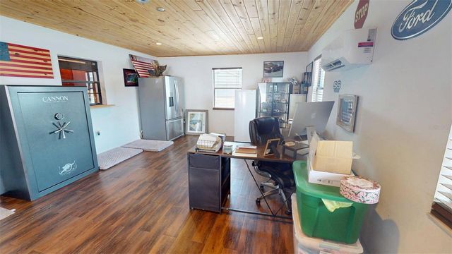 4926 PRESTON WAY, Sarasota, FL 34232