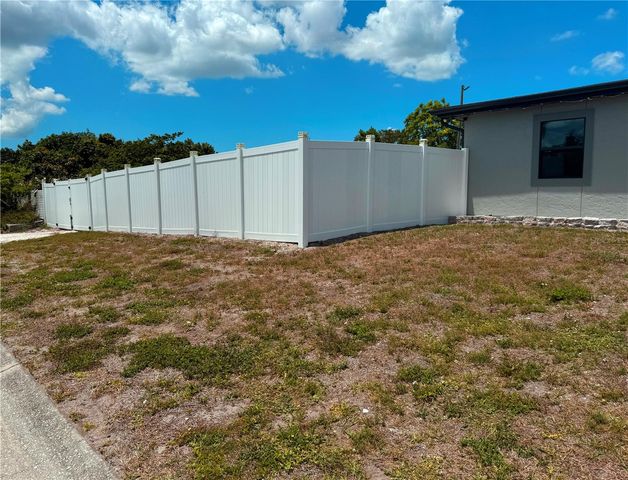 4926 PRESTON WAY, Sarasota, FL 34232