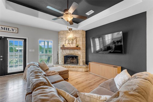 7 Westridge PL, Lampasas, TX 76550