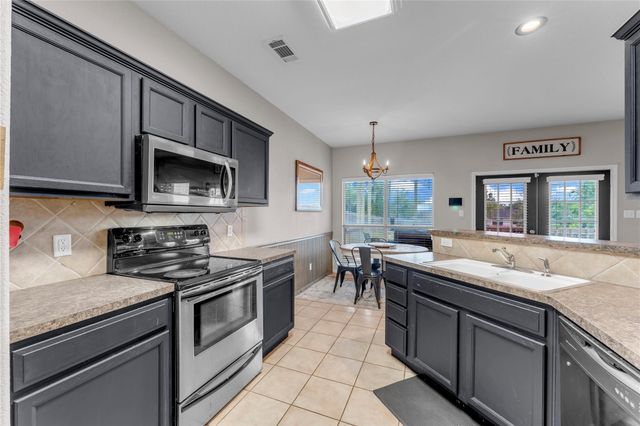 7 Westridge PL, Lampasas, TX 76550