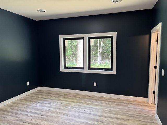 20160 Parkway Avenue, Three Rivers, MI 49093