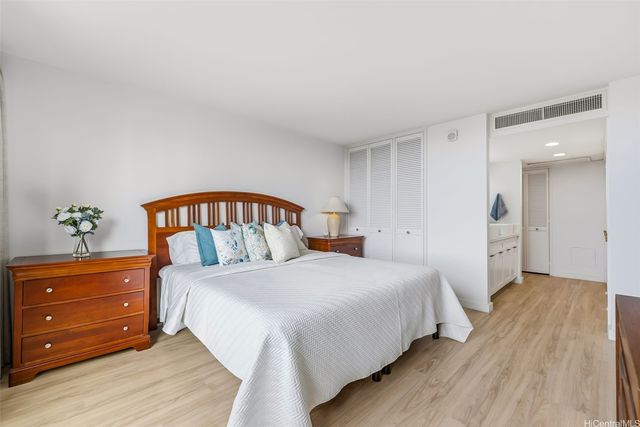 1600 Ala Moana Boulevard 500, Honolulu, HI 96815