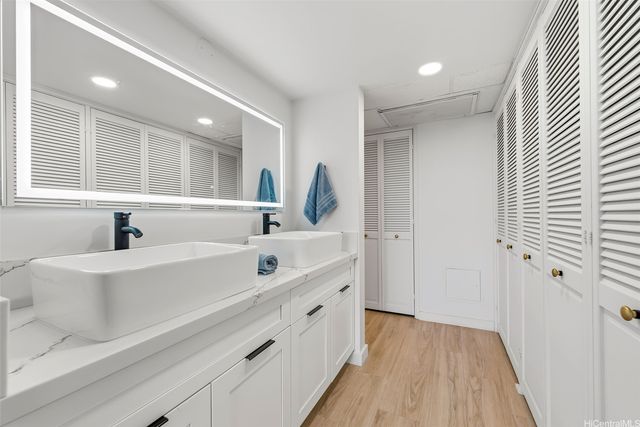 1600 Ala Moana Boulevard 500, Honolulu, HI 96815