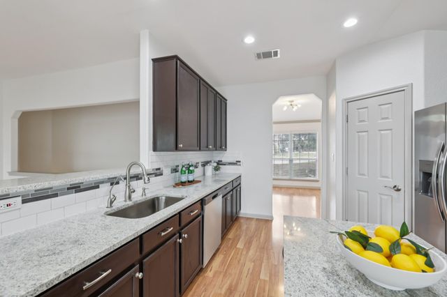 4500 Rimrock DR, Lago Vista, TX 78645