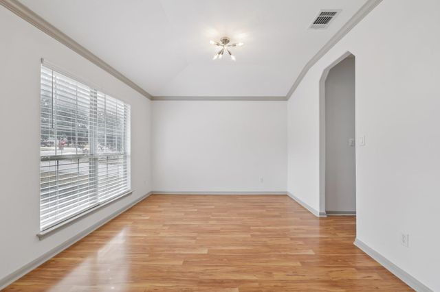 4500 Rimrock DR, Lago Vista, TX 78645