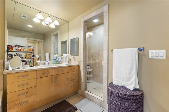 5055 Addison Circle 427, Addison, TX 75001