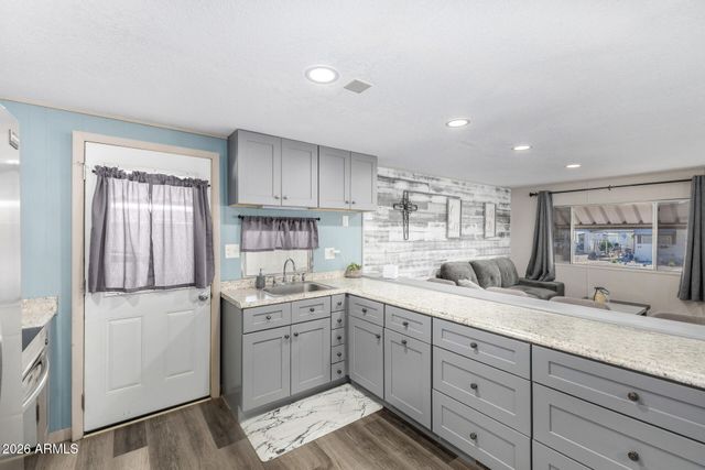 747 E GERMANN Road 18, San Tan Valley, AZ 85140