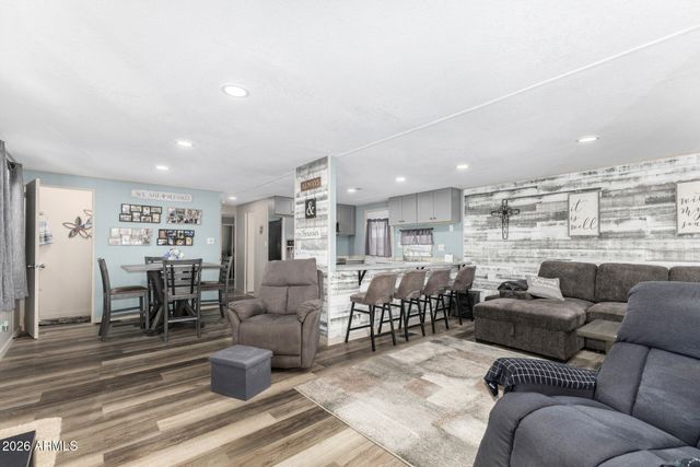 747 E GERMANN Road 18, San Tan Valley, AZ 85140