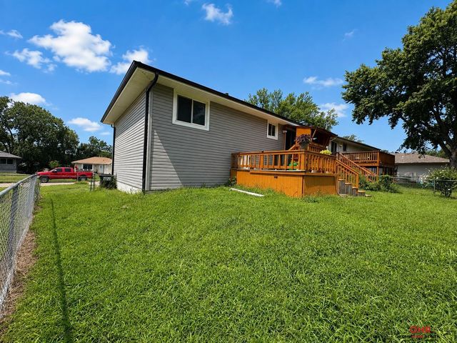436 Mormon Trail, Lincoln, NE 68521