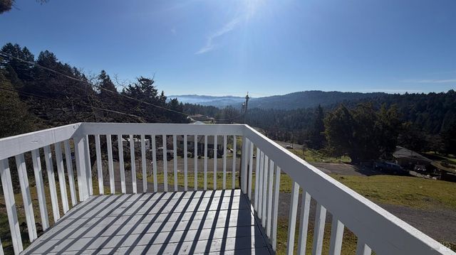 27231-27239 Oriole Dr, Willits, CA 95490