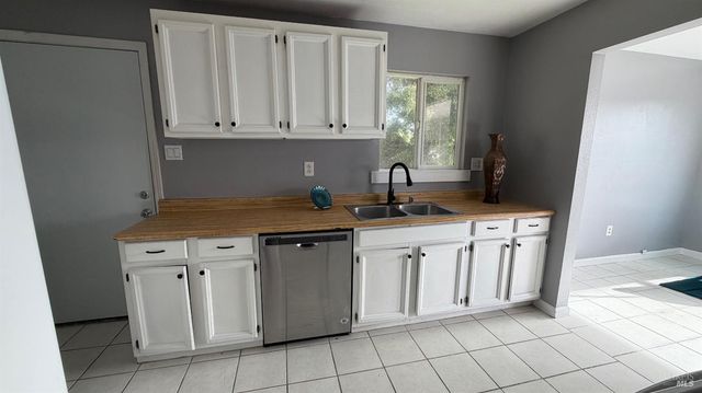 27231-27239 Oriole Dr, Willits, CA 95490