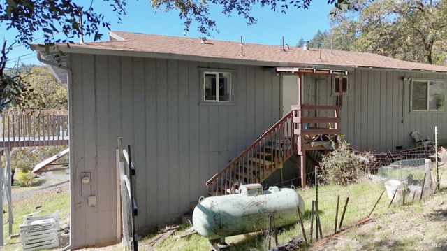27231-27239 Oriole Dr, Willits, CA 95490
