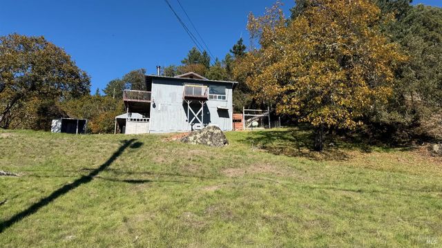 27231-27239 Oriole Dr, Willits, CA 95490