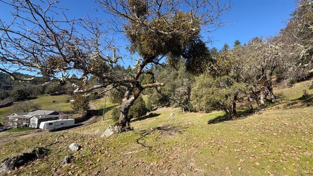 27231-27239 Oriole Dr, Willits, CA 95490