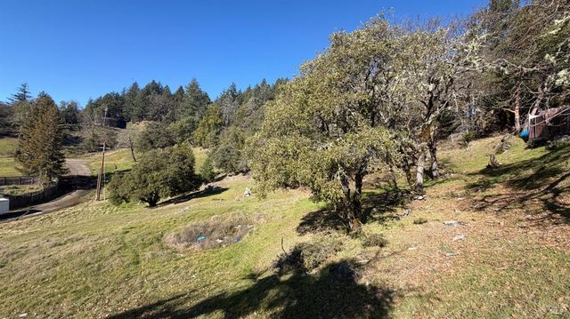 27231-27239 Oriole Dr, Willits, CA 95490