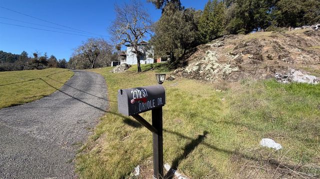 27231-27239 Oriole Dr, Willits, CA 95490