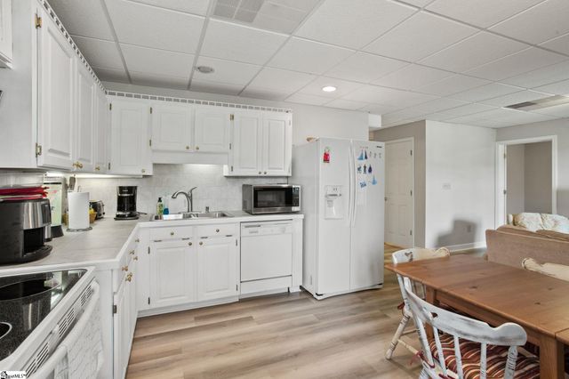 705 Jenkins Bridge Road, Simpsonville, SC 29680